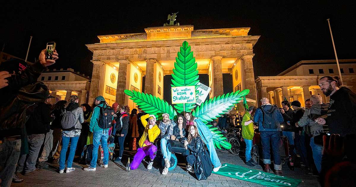 Feierlichkeiten zur Legalisierung von Cannabis in Deutschland