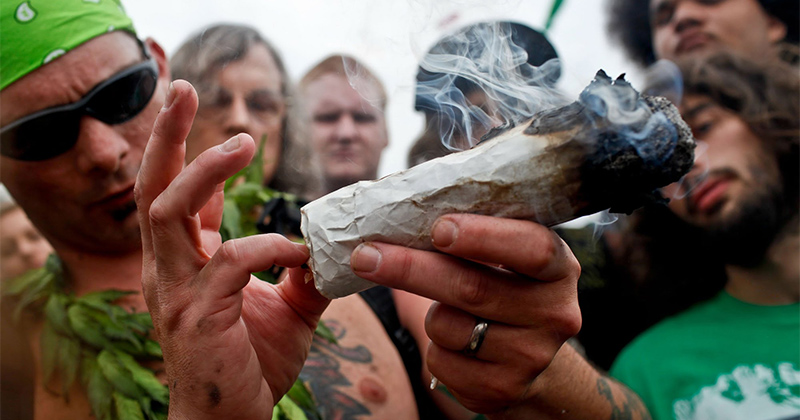 Wie man erkennt, ob man zu viel Cannabis raucht